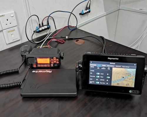 raymarine AIS Station